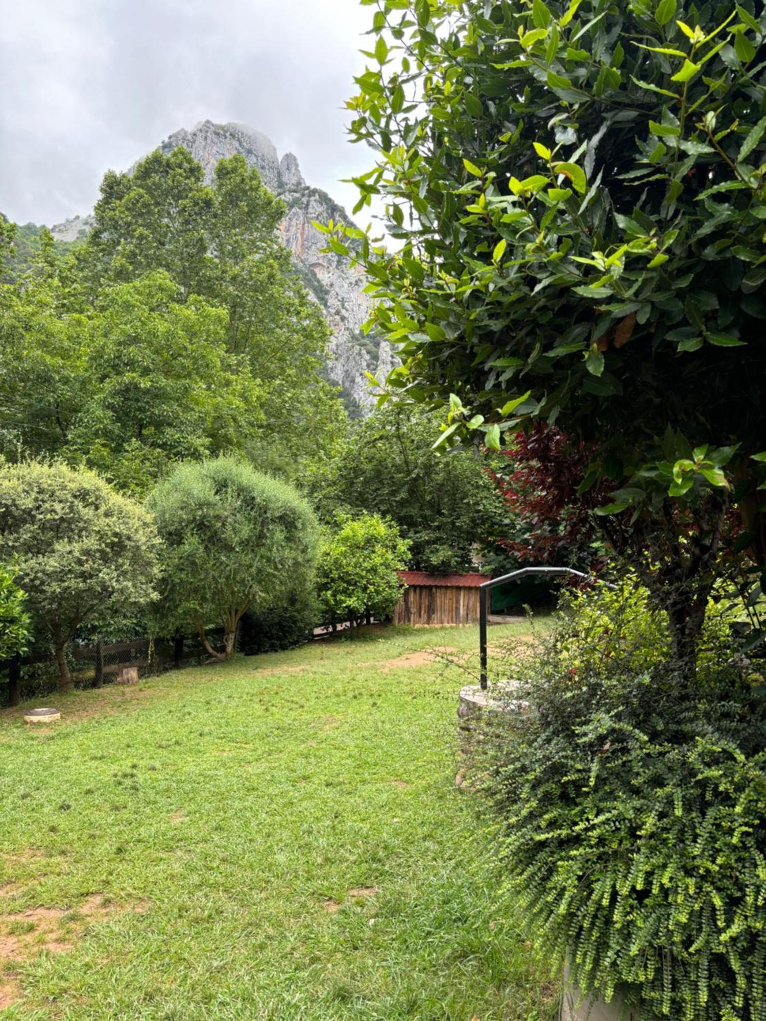 Albergue La Hermida Exterior photo